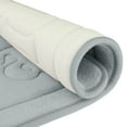 thumbnail image 4 of Alfombras de baño de espuma de memoria REGALWOVEN, con fondo antideslizante, suave, absorbente de agua, secado rápido, alfombra de baño color gris claro 20" x 32", 4 of 6