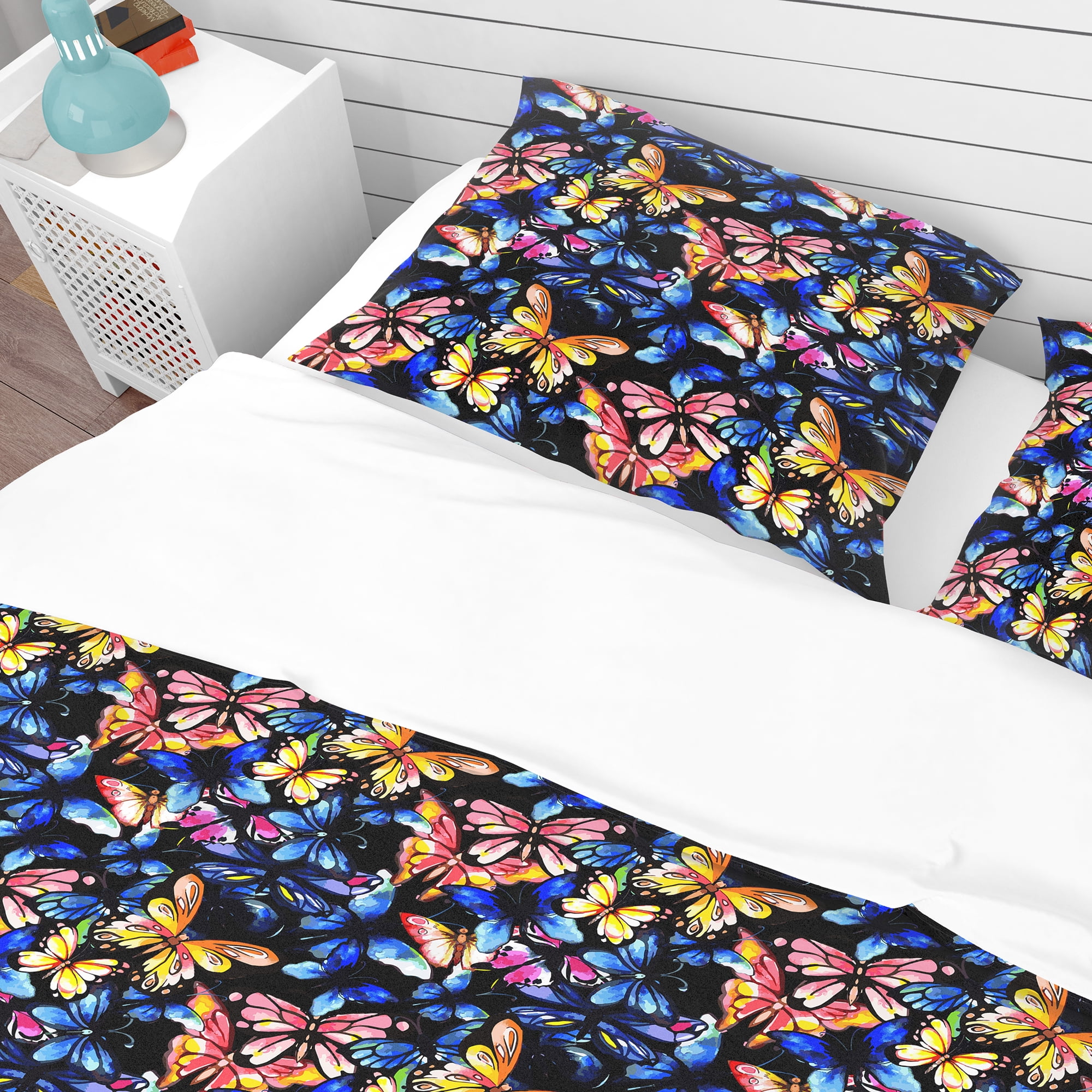 Designart 'Watercolor Butterfly Pattern' Modern & Contemporary Duvet Cover Set