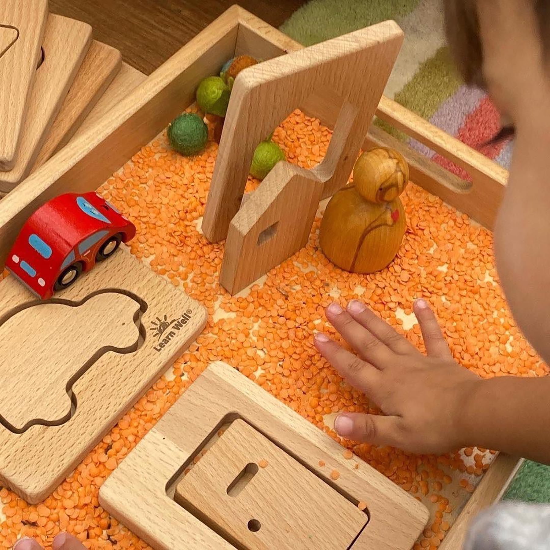 Learn Well Little Looking Shapes - Home