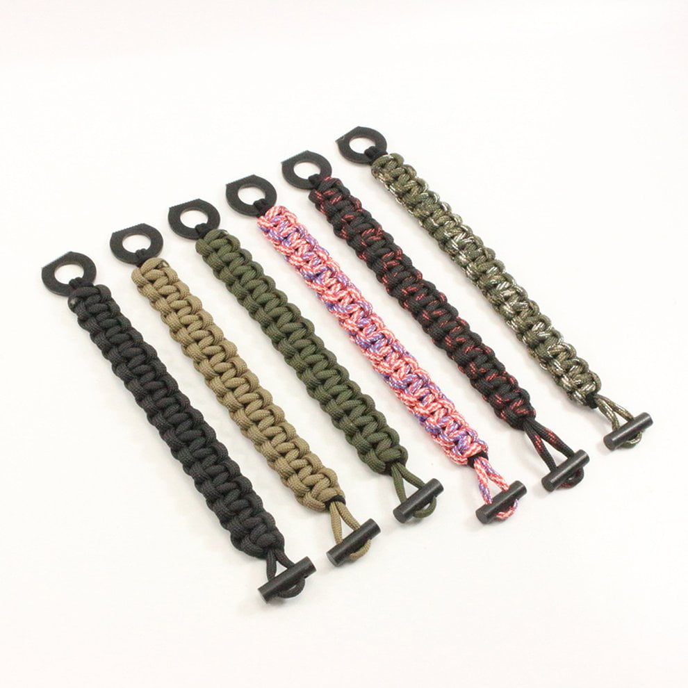 survival bracelet with firestarter