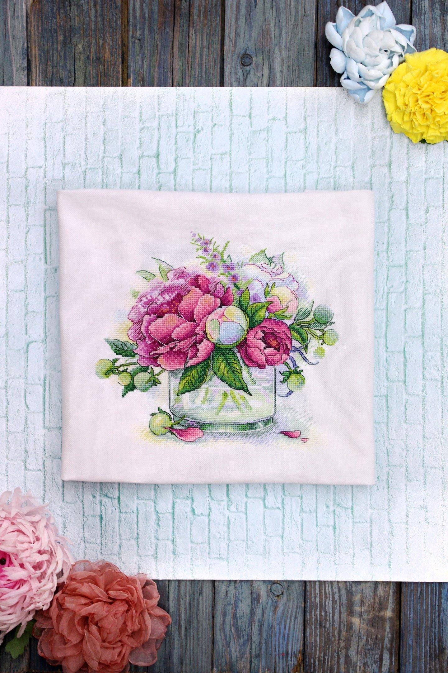Cross-stitch Kit Tender Aroma SA-032 Needlework Pink Flowers MP Studia