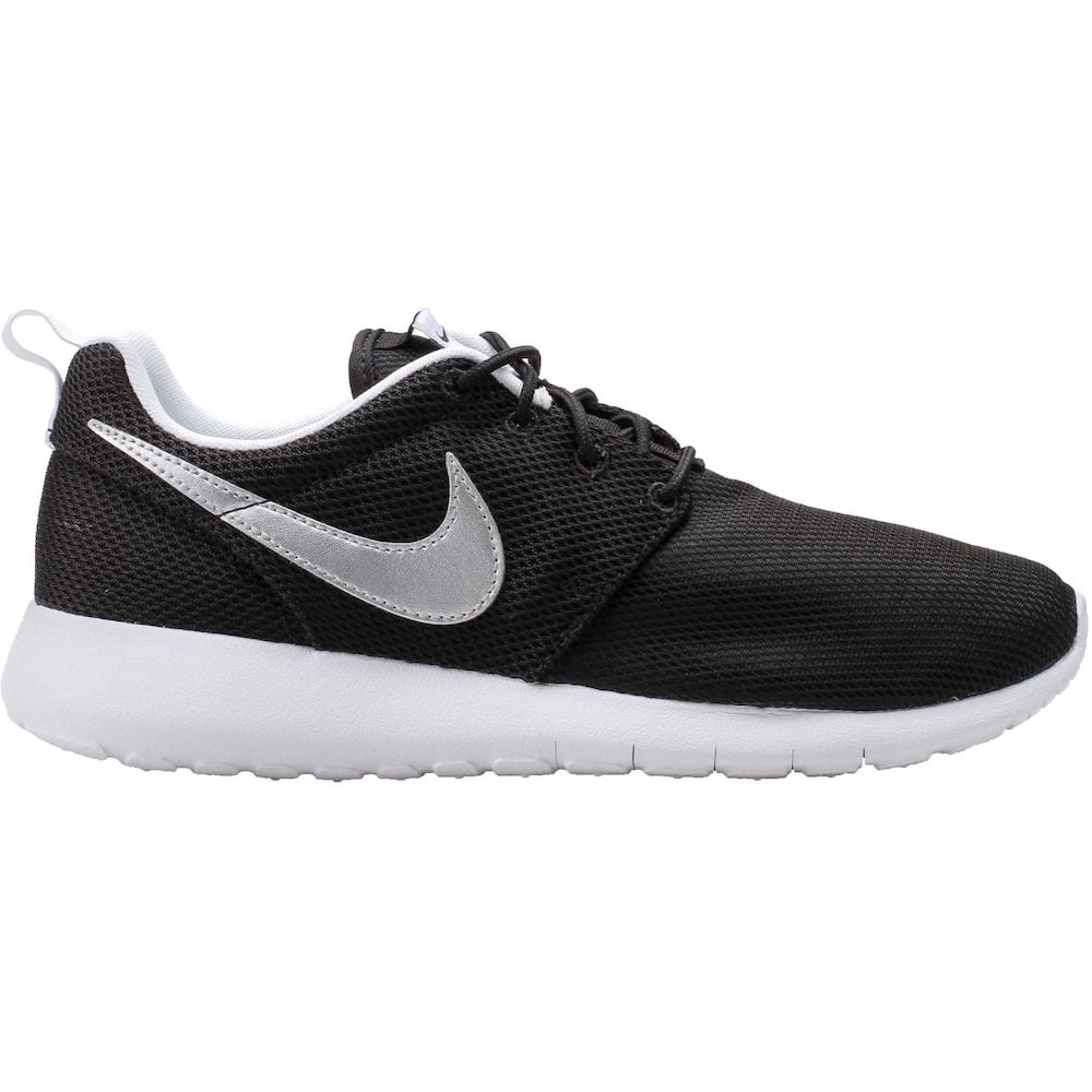 Nike Nike Roshe Run Grade School Running Shoe (Black/Silver/White) (6.5 M US Big Kid