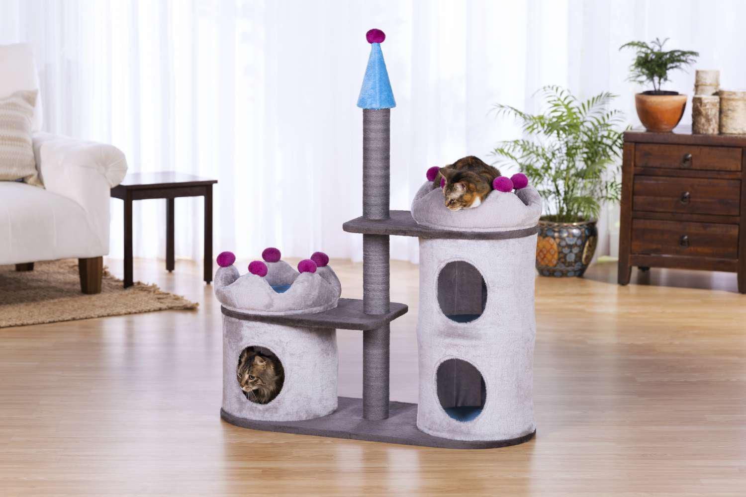 Prevue Pet Kitty Power Paw's King's Court