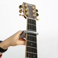 thumbnail image 2 of Ajustable para guitarras acústicas, eléctricas y ukeleles - Zinc superior, 2 of 5
