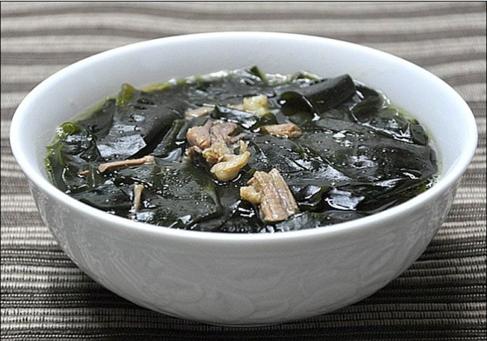 3 Packs ] CJ Bibigo Pre-made Packaged Seaweed Soup 500g