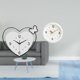 thumbnail image 2 of Reloj de pared acrílico creativo en forma de corazón con diseño redondo moderno, movimiento silencioso, números , arte decorativo para sala de, 2 of 8