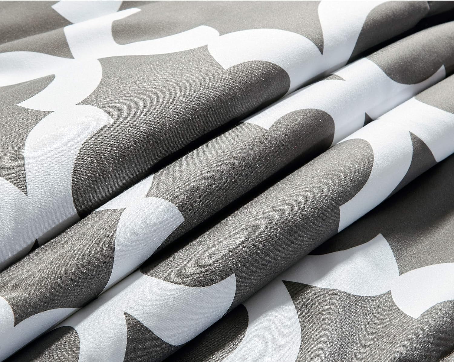 Comforter with 2 Pillow Shams Goose Down Alternative Ultra Soft Microfiber Grey Color King Size