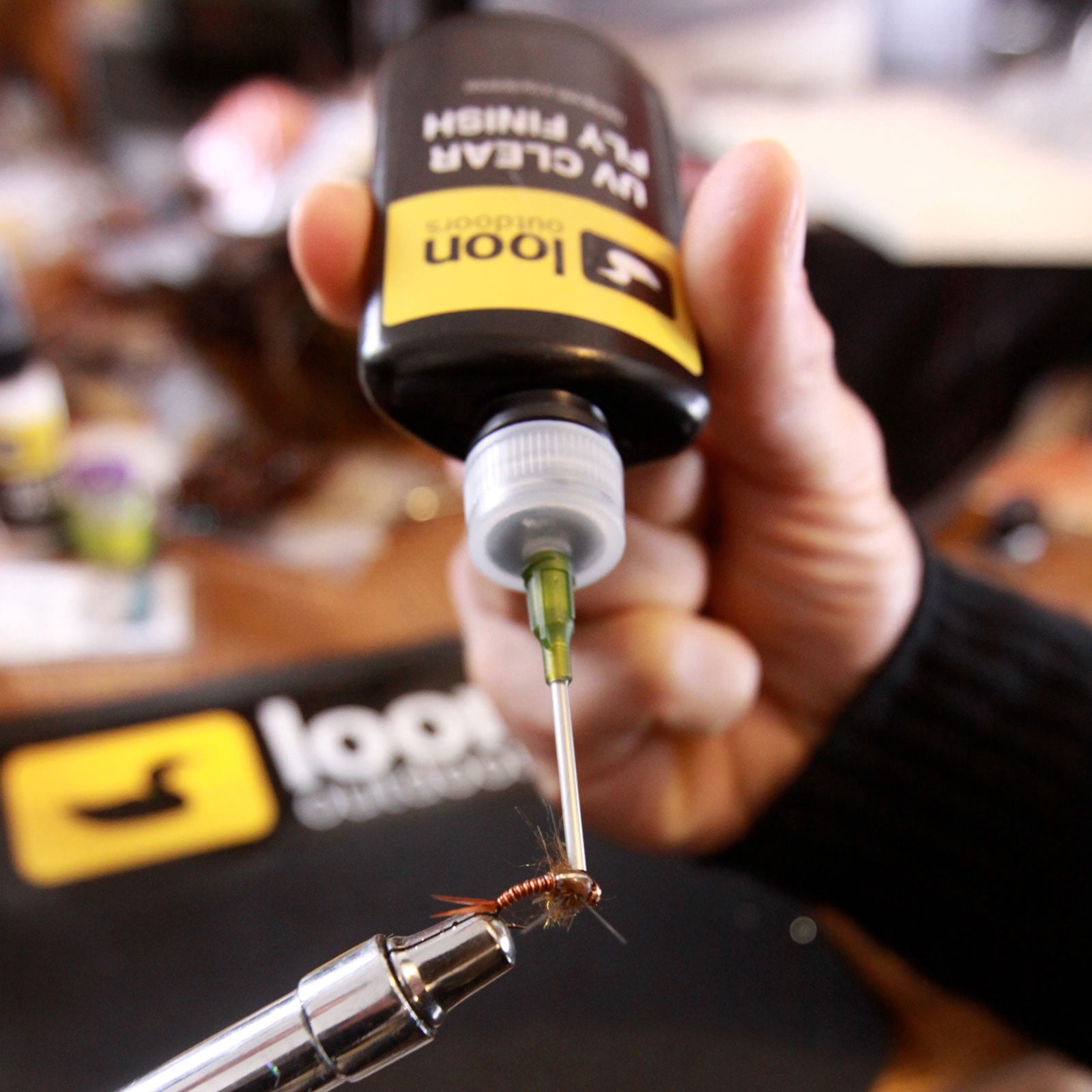 Loon® UV Clear Fly Finish Flow - 14g - View #7