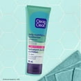 thumbnail image 2 of Clean & Clear Daily Mattifying Facial Moisturizer, Shine Control Face Lotion with Niacinamide & Pro-Vitamin B5 for Oily, Combination, & Sensitive Skin Care, Non-Comedogenic, 100 ml, 2 of 7