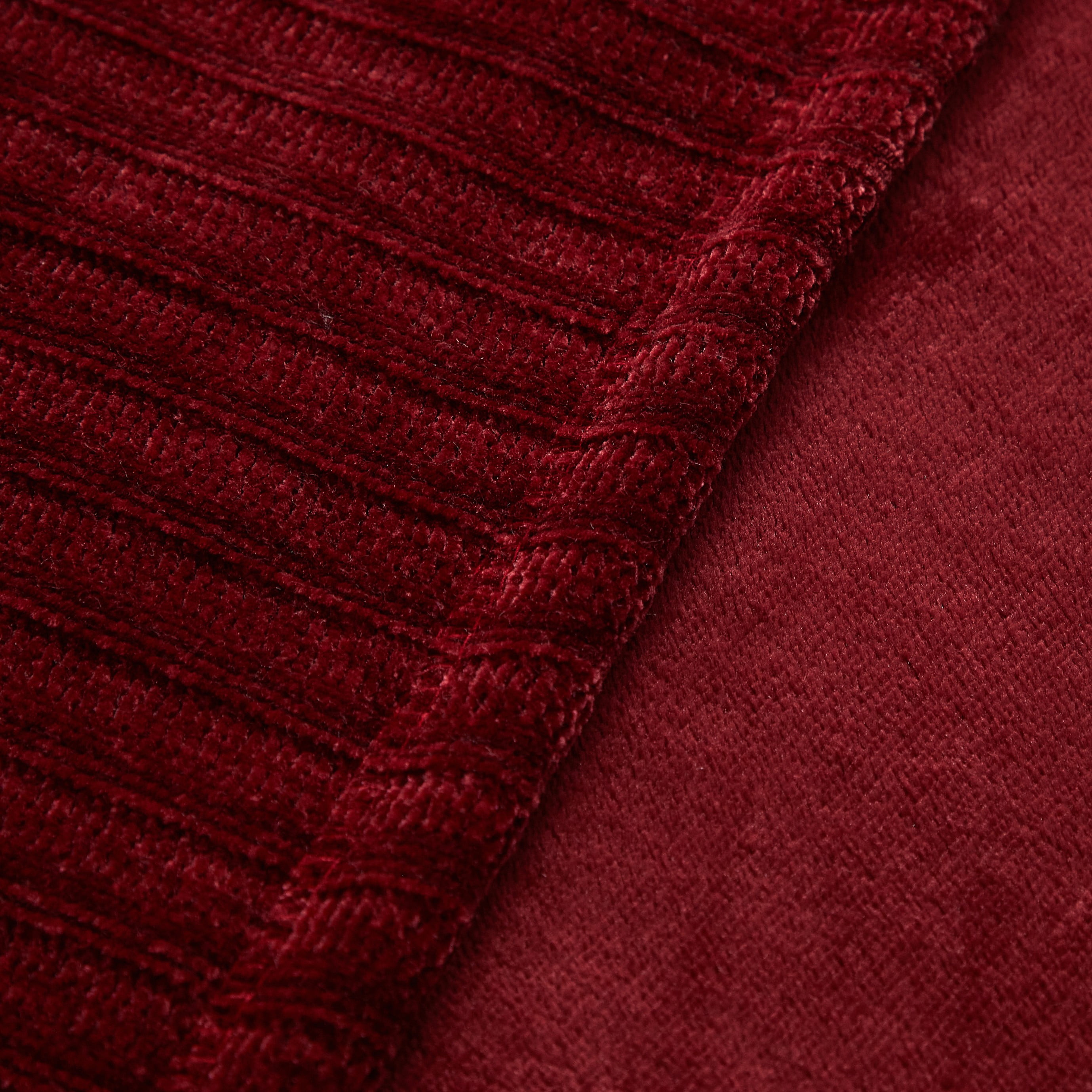 Mainstays Chenille Reverse to Plush Throw, Luscious Merlot, 50 in x 60 in