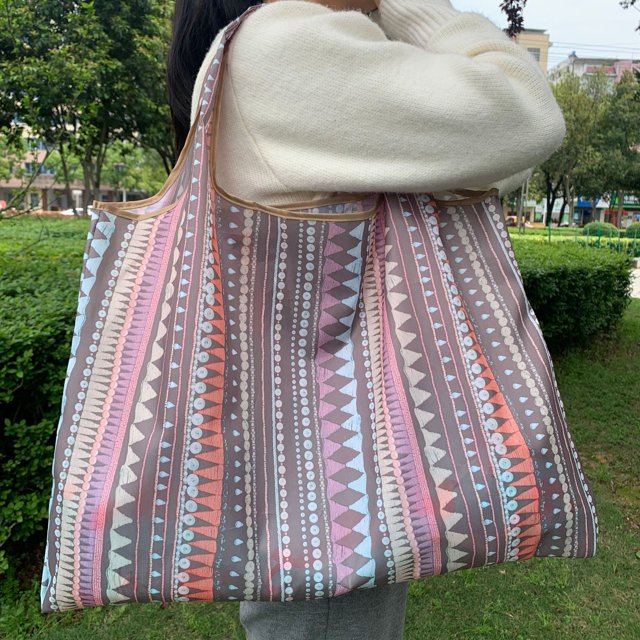 Bolsa de protección del medio ambiente plegable de dibujos animados, bolsa de compras de protección del medio ambiente de tela oxford, bolsa de almacenamiento portátil