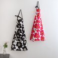 thumbnail image 4 of Delantal impermeable sin mangas con diseño de flores finlandesas de estilo nórdico, para repostería casera, cocina casera, delantal pequeño y refrescante a la moda, 4 of 6