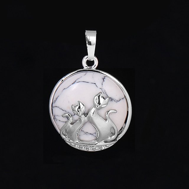 Pendentif Chat pour Collier Pierre Naturelle Perles Rondes Plates Pendentif Cœur d'Amour Femmes