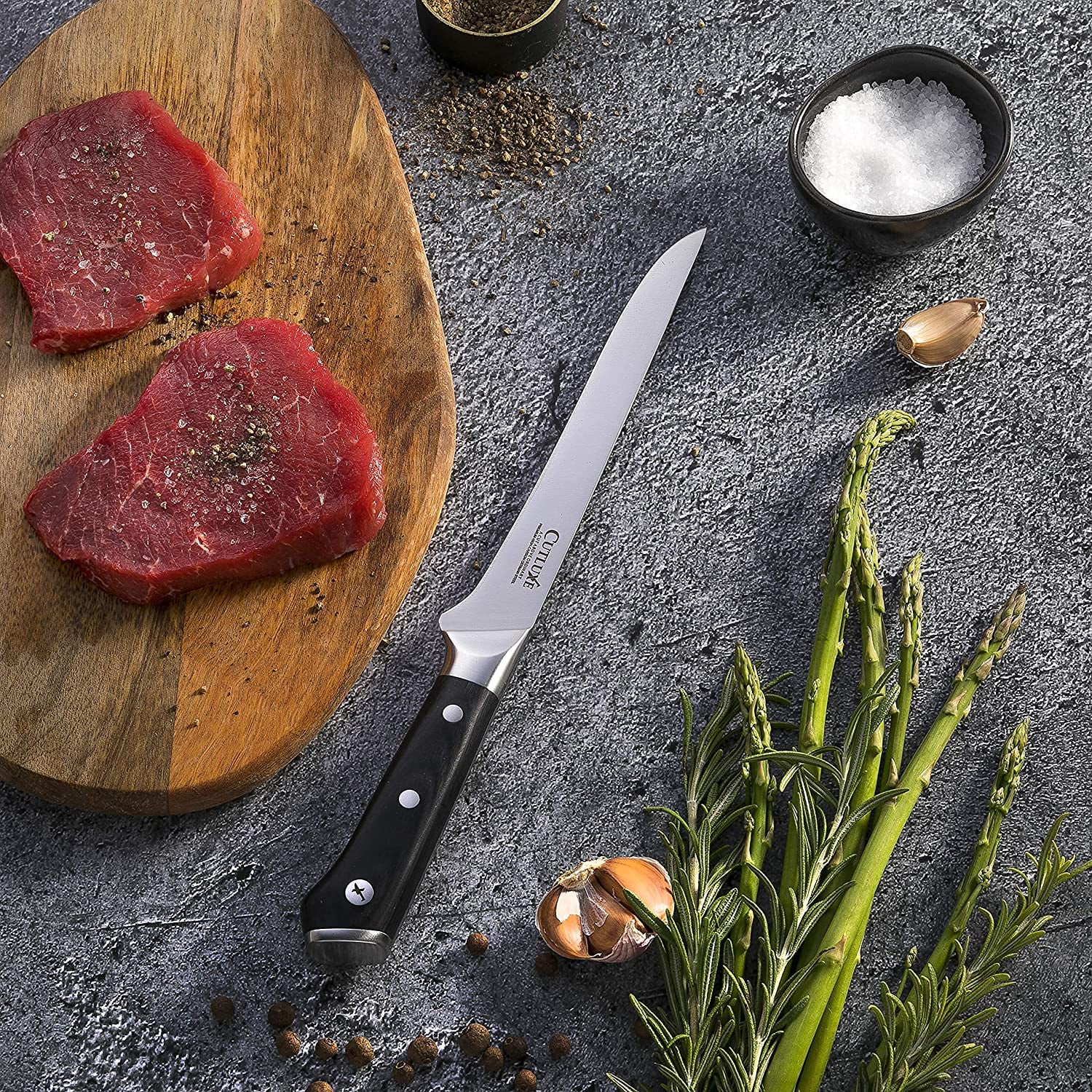CUTLUXE Chef Knife – 8 Cooking & Cutting Kitchen Knife - Razor Sharp High  Carbon German Steel Blade - Artisan Series 