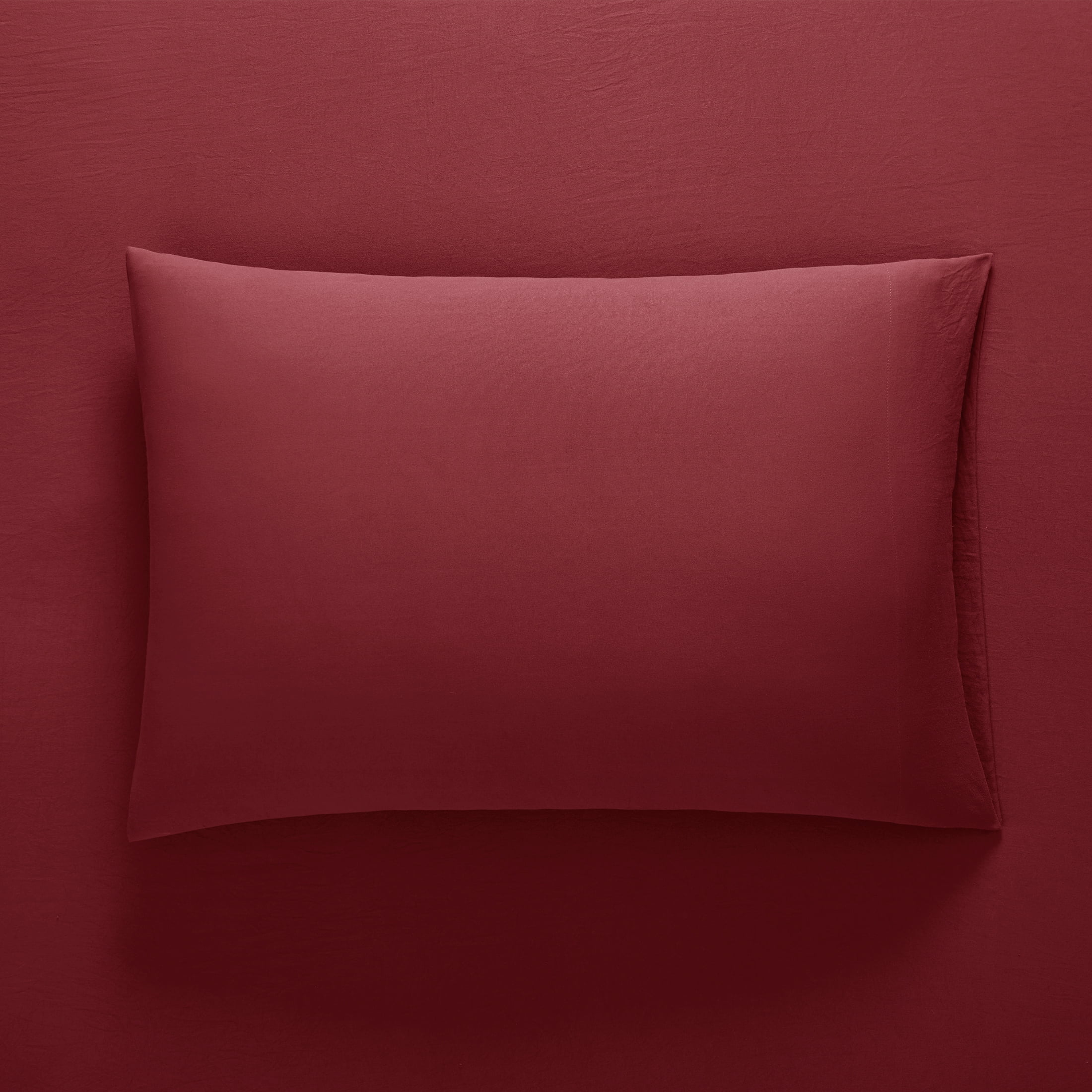 London Fog Moisture Wicking Microfiber Sheet Set, 2 Fitted Sheets and 4 Pillowcases, Red, Queen