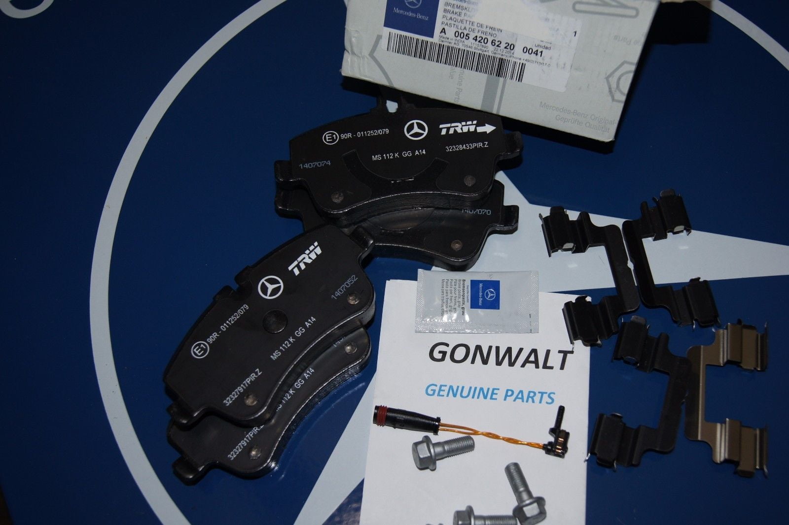 Mercedes Front Brake Pads Pad Set Genuine Oe Sensor Walmart Com Walmart Com