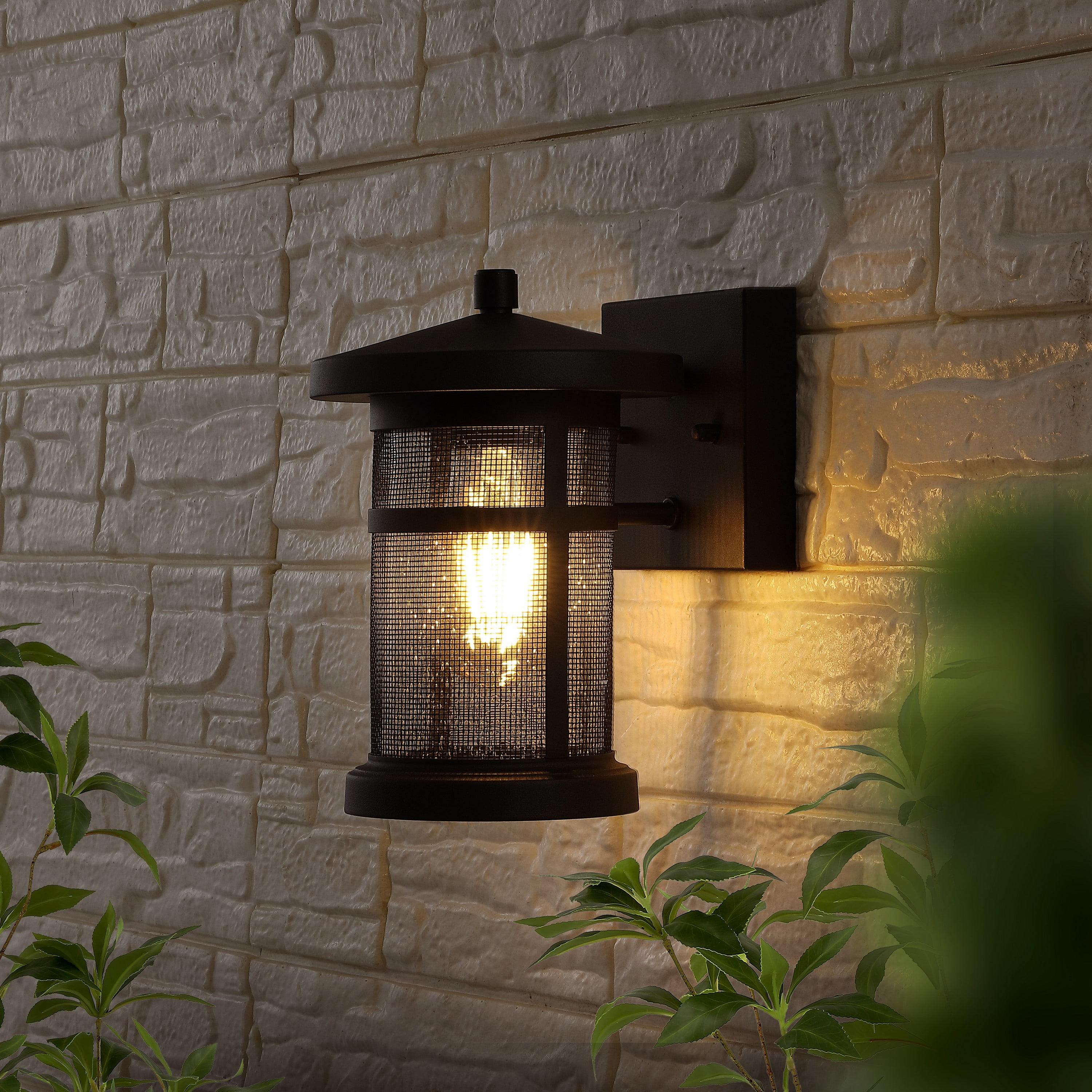 SAFAVIEH Osprey T10 Black Metal Wall Sconce with Shade, Set of 2