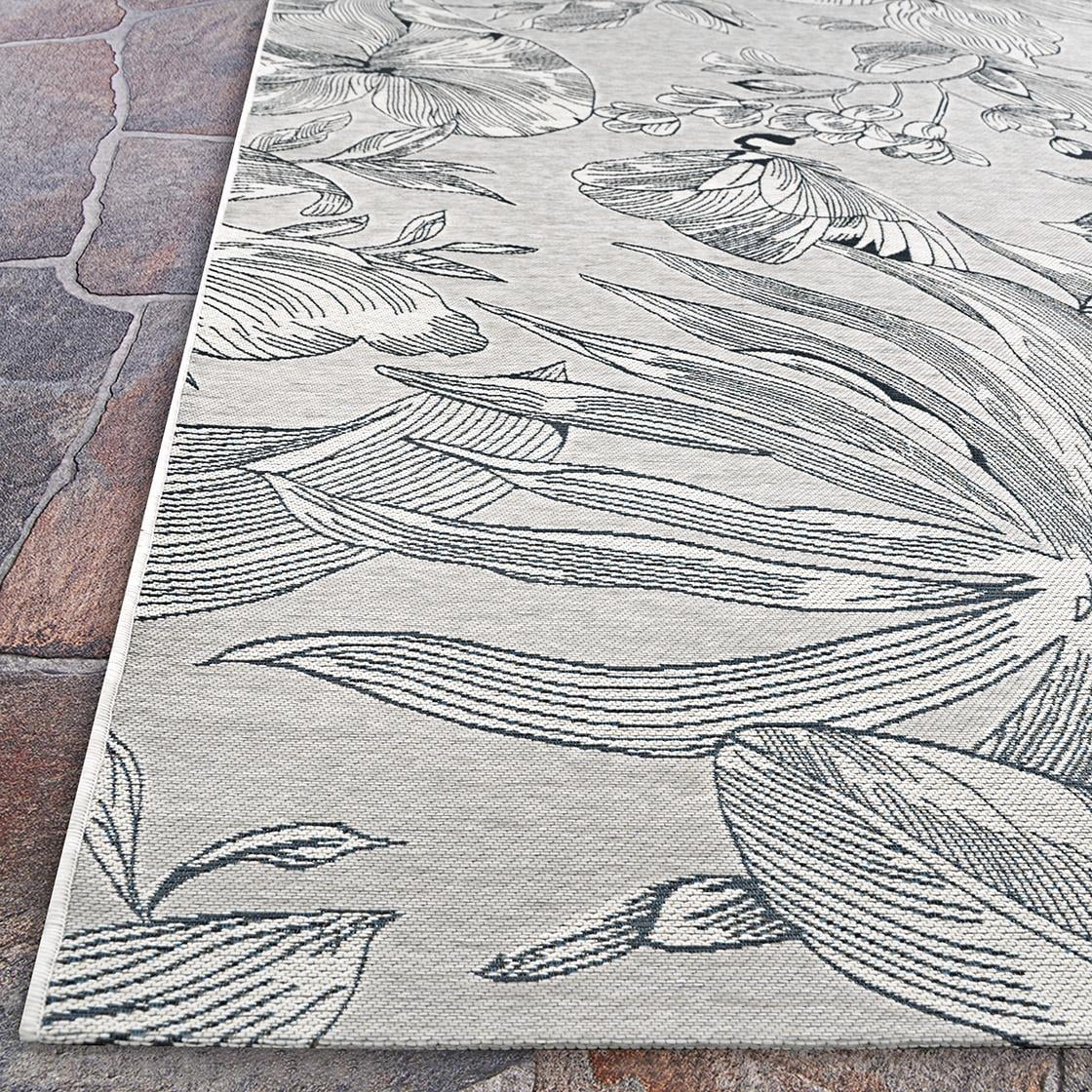 Couristan Dolce Flora 8'1" x 11'2" Argento Indoor/Outdoor Rug