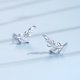 thumbnail image 4 of Generic Earing S925 Silver Ear Studs Mujeres Moda Coreana Templos De Tierras De Hoja De Diamantes Simples Temperamento Literario Clavos para los oídos, 4 of 5