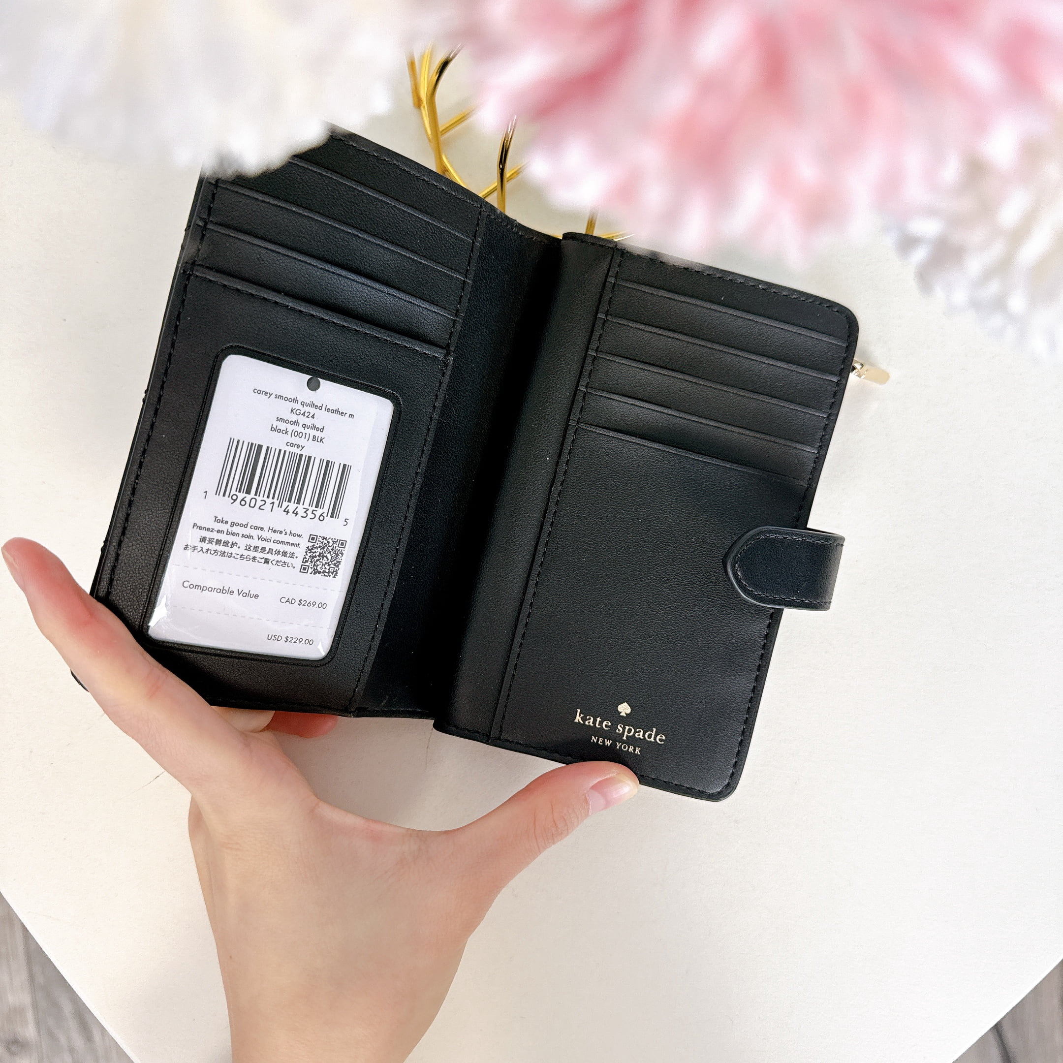 Kate Spade KG424 Carey Medium Compact Bifold Wallet IN Black