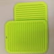 thumbnail image 4 of Salvamanteles de silicona de 9 x 12 pulgadas, grande, multiusos, para secado, resistente al agua, (juego de 2), antideslizante, flexible, duradero, apto para lavavajillas, color verde Vhermosa SNFLD602, 4 of 4