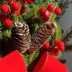 thumbnail image 3 of Guirnaldas de luces artificiales con campanas de lazo de piñas para puerta de pared de ventana, 3 of 5