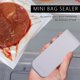 thumbnail image 3 of ckepdyeh Sellador de bolsas de plástico para almacenamiento de paquetes Mini máquina selladora Prácticas pegatinas y sellos para alimentos Snack Accesorios de cocina Blanco, 3 of 8