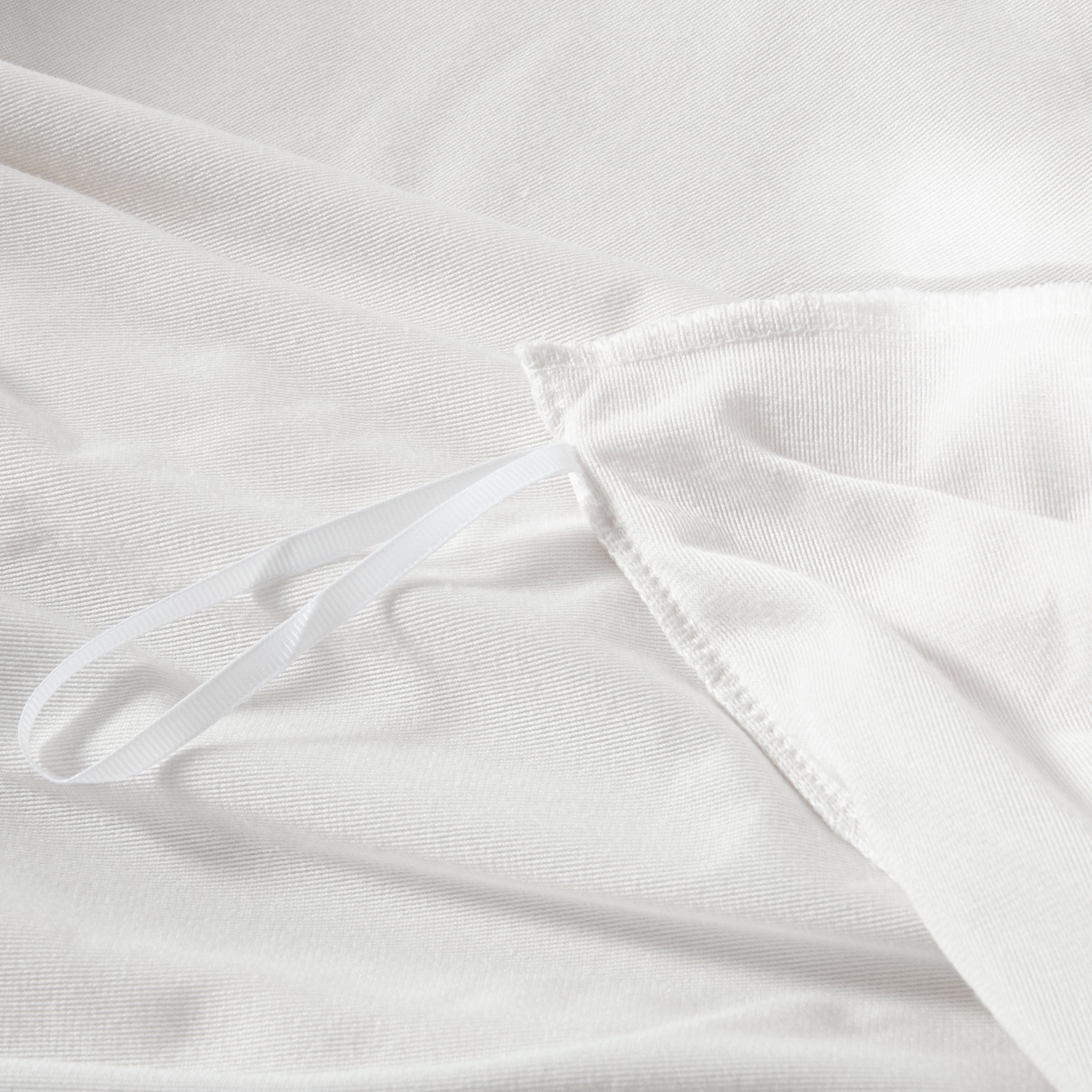 Flxxie Ultra Soft Velvet 3 Pieces Duvet Cover Set with Pillow Shams, Twin, White
