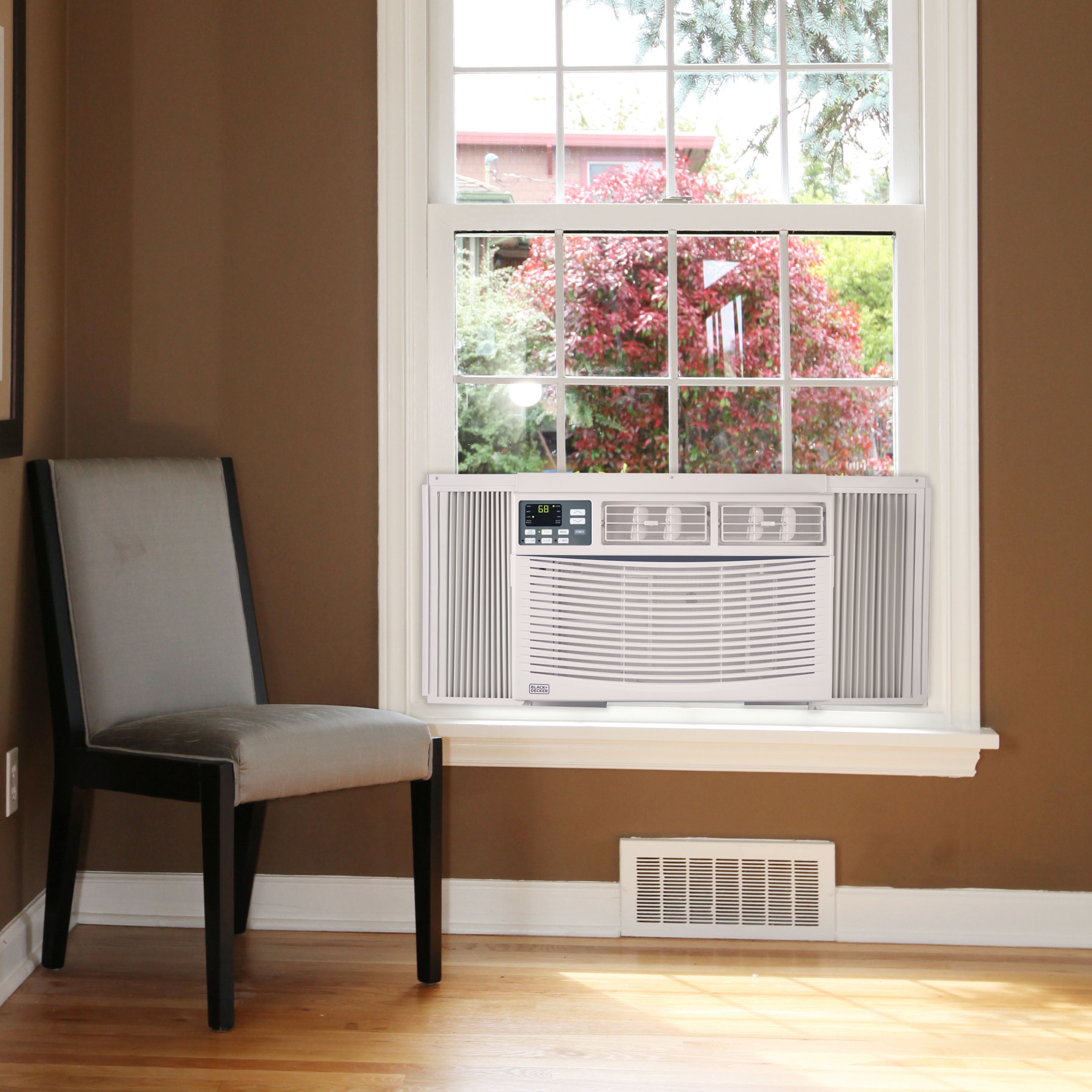 BLACK+DECKER 12,000 BTU Electronic Energy Star Window Air