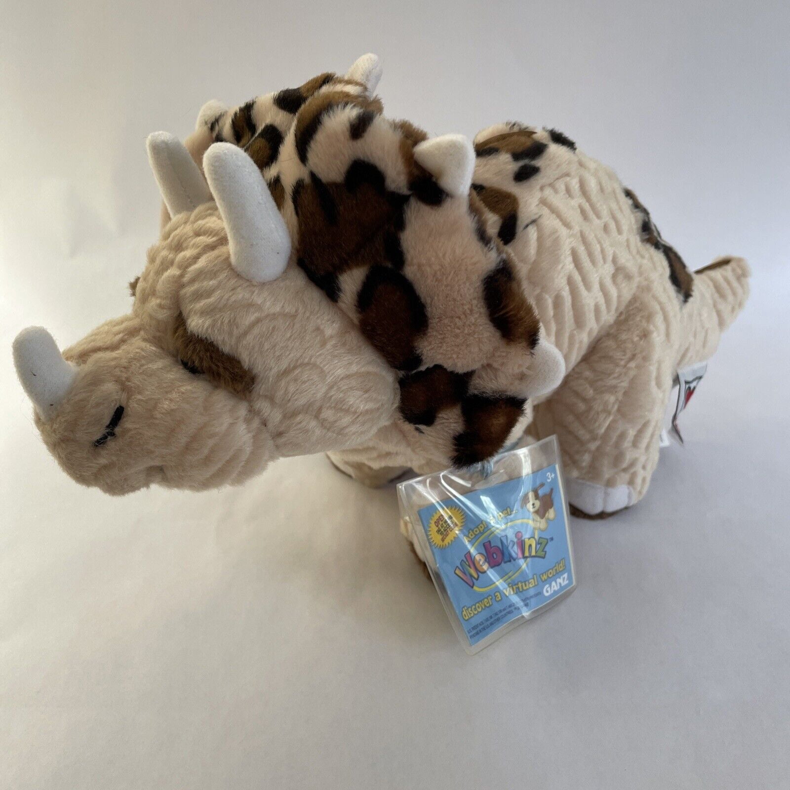kinz TRICERATOPS (With Sealed Code) (8" Plush )