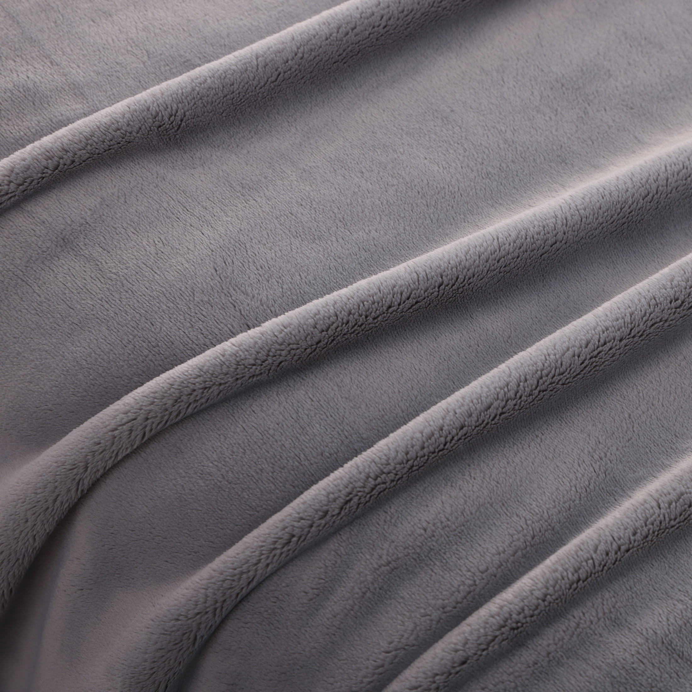 Hotel Style Oversized Luxury Plush Bed Blanket in Full/Queen, 90” x 94”, Grey
