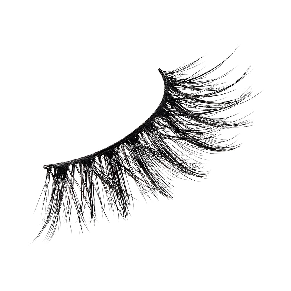KISS Halloween Limited Edition Funky Vampire False Eyelashes, 1 Pair - Elizabeth