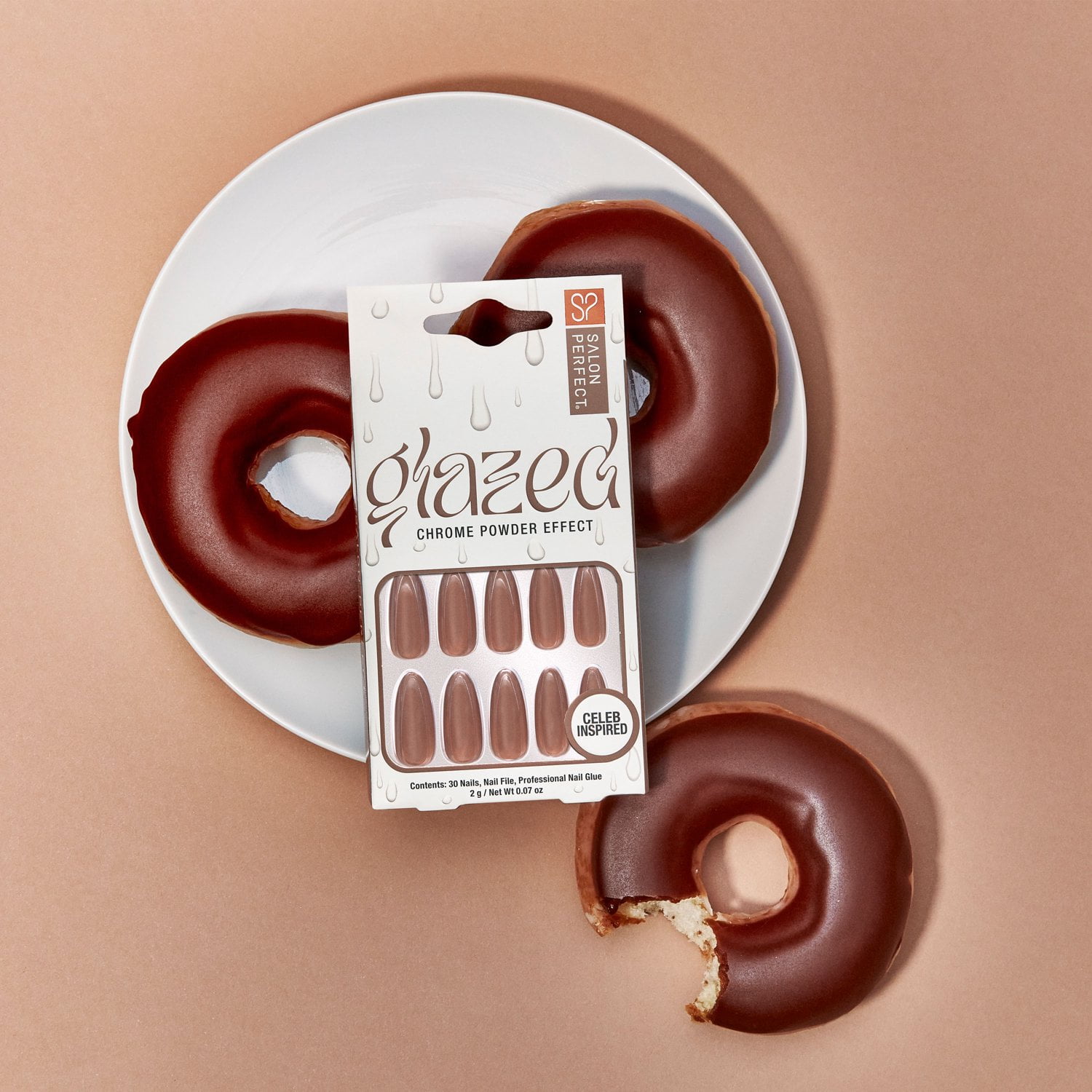 Salon Perfect Artificial Press on Nails, 225 Glazed Chocolate Chrome Powder Effect, Long Almond Glue On Fake Nails, File & Glue Included, 30 Pieces