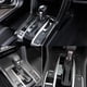 thumbnail image 1 of Pegatina para palanca de cambios, 2 piezas de fibra de carbono auténtica para decoración interior de coche, embellecedor para panel de cambios, funcionalidad inteligente, 1 of 9