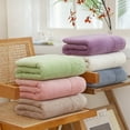 thumbnail image 3 of Xiao Hua Toalla de baño blanca, 70 x 145 cm, 1 unidad, toallas y paños de algodón suave de fibra larga, paños de lavado premium para el cuidado corporal diario y uso en el baño., 3 of 5