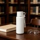 thumbnail image 5 of Taza de viaje aislada de acero inoxidable de 800 ml con tapa, taza de café compacta y portátil para uso en hogar, campamento, automóvil y oficina, color negro o blanco., 5 of 6