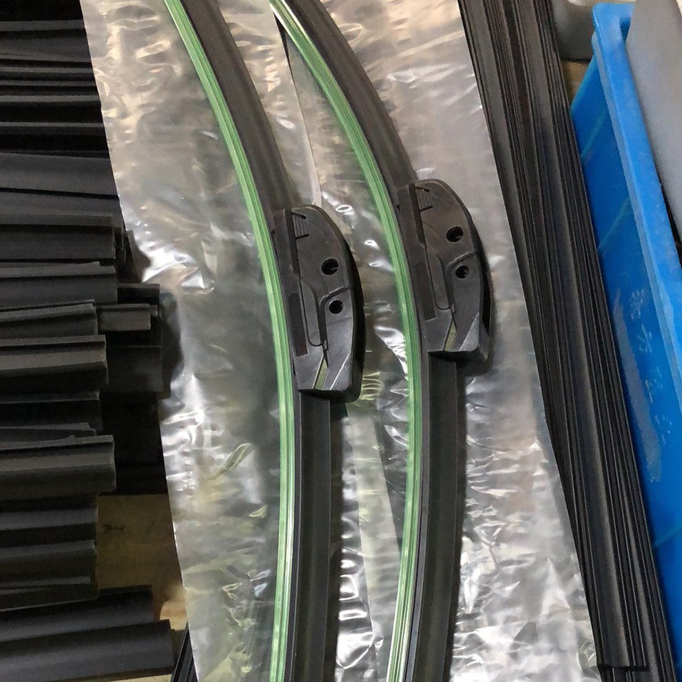 Universal Wiper Boneless Wiper UShaped AGrade Strip For 99 Car Wiper