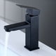 thumbnail image 3 of Grifo mezclador moderno de agua fría y caliente, elegante grifo de lavabo negro, 3 of 4