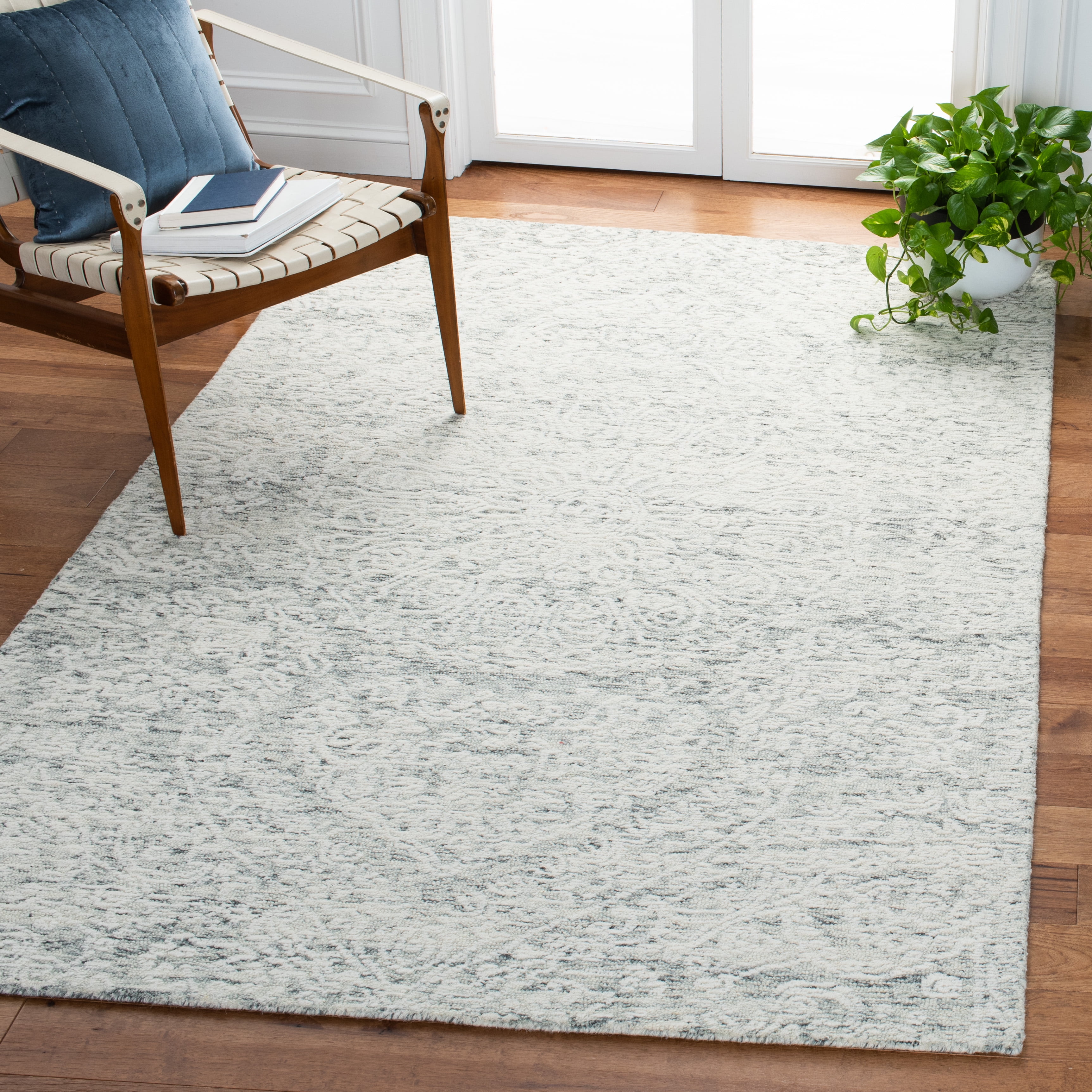 SAFAVIEH Metro Alaois Medallion Area Rug, Dark Grey/Ivory, 3' x 5'