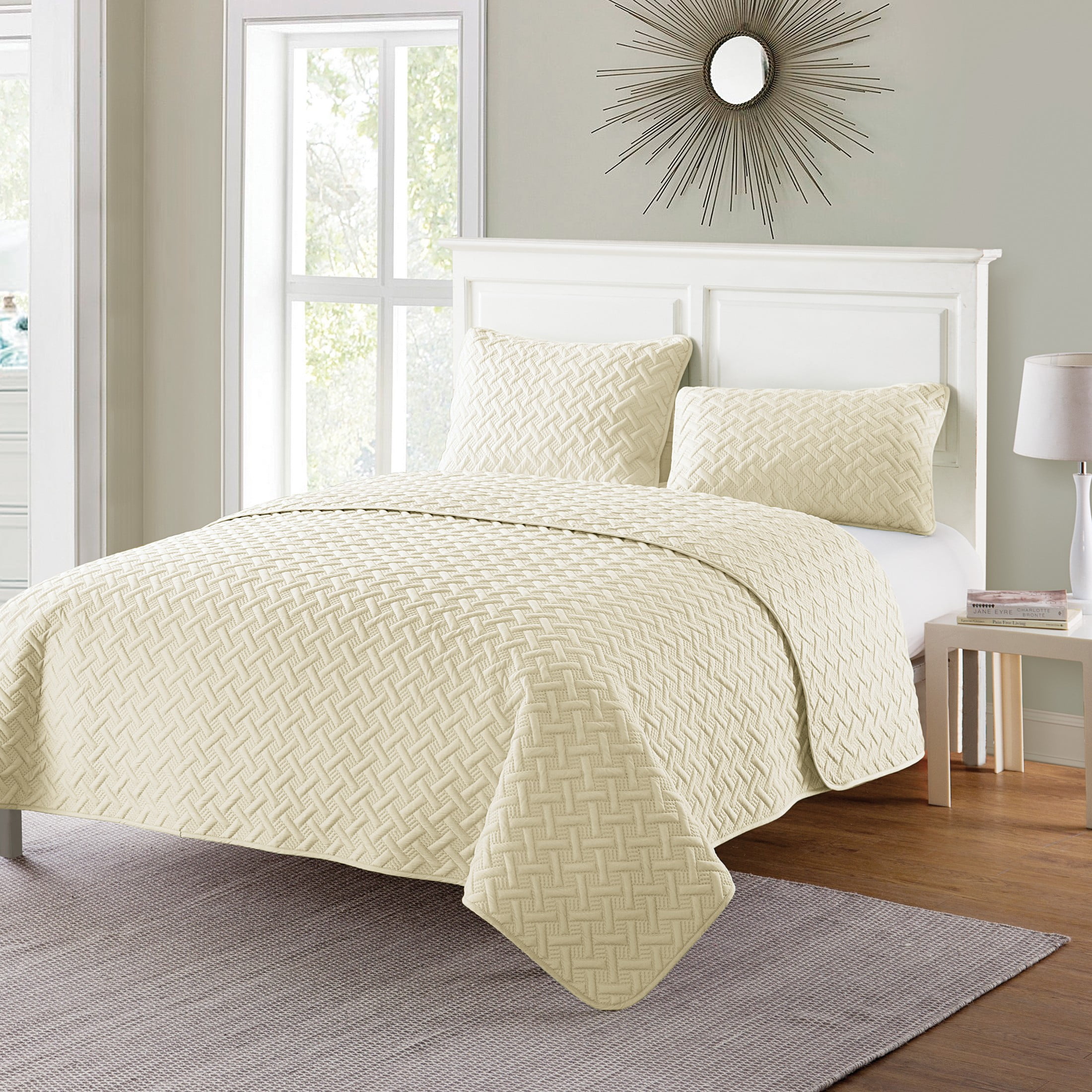 VCNY Home Nina 3-Piece Ivory Geometric Quilt Set, Full/Queen, Adult, Unisex