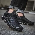 thumbnail image 3 of L+ Nike Air Vapormax Plus TN Chaussures de Course pour Hommes Noires, 3 of 12