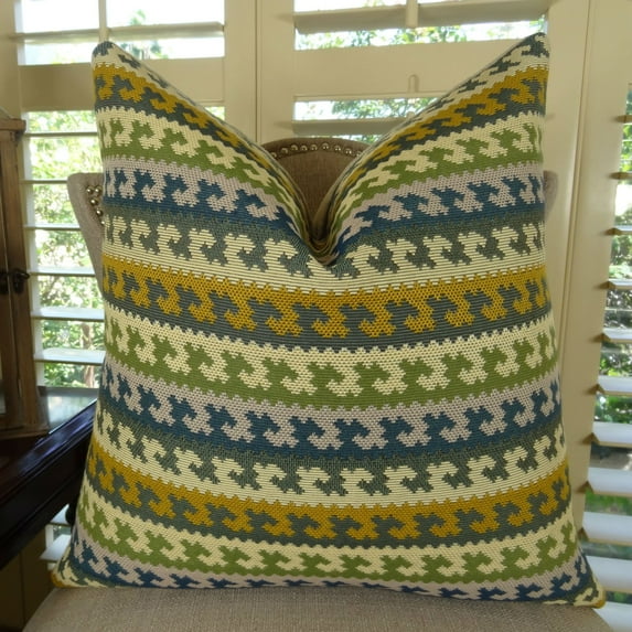 Thomas Collection Green Navy Cream Olive Houndstooth Couch Pillow - 11116