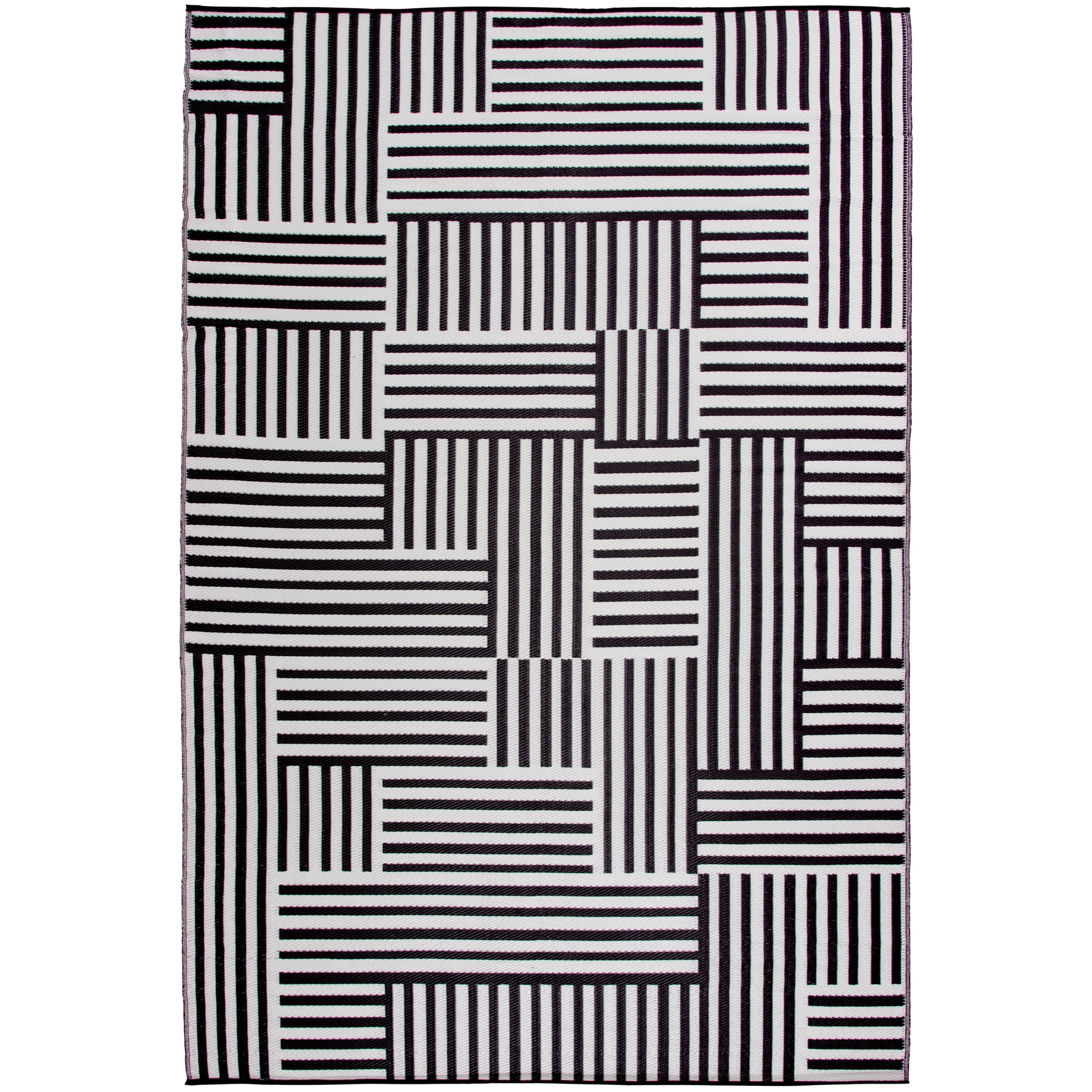 Mainstays New Block Black and White Stripe Plastic Outdoor Rug, 7'x10'