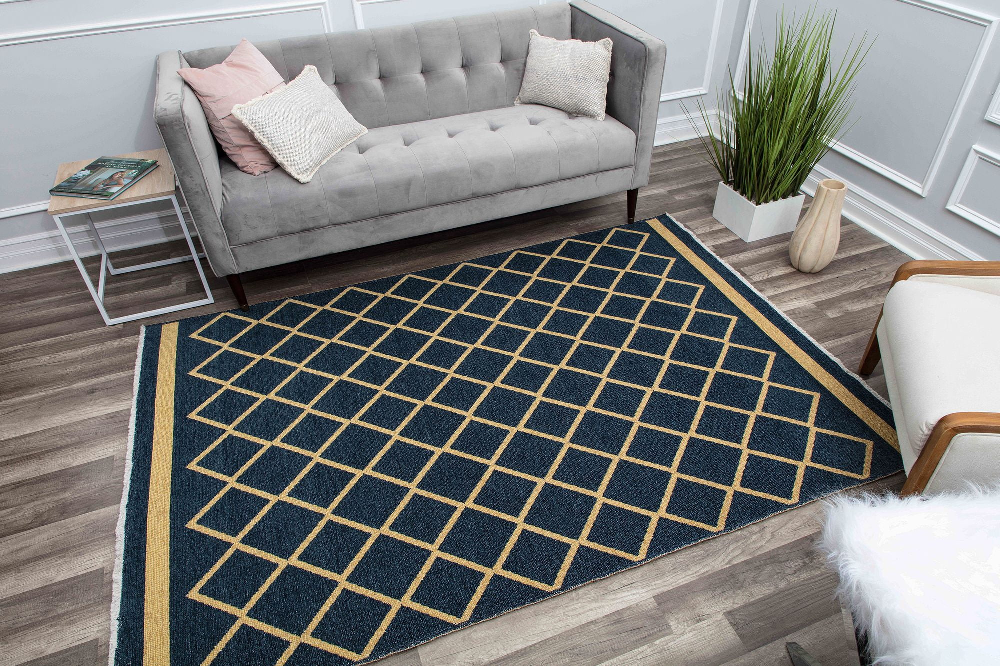 Harley HD10C Imperial Navy Gold Transitional Vintage Navy Blue Area Rug, 2'6" x 8'