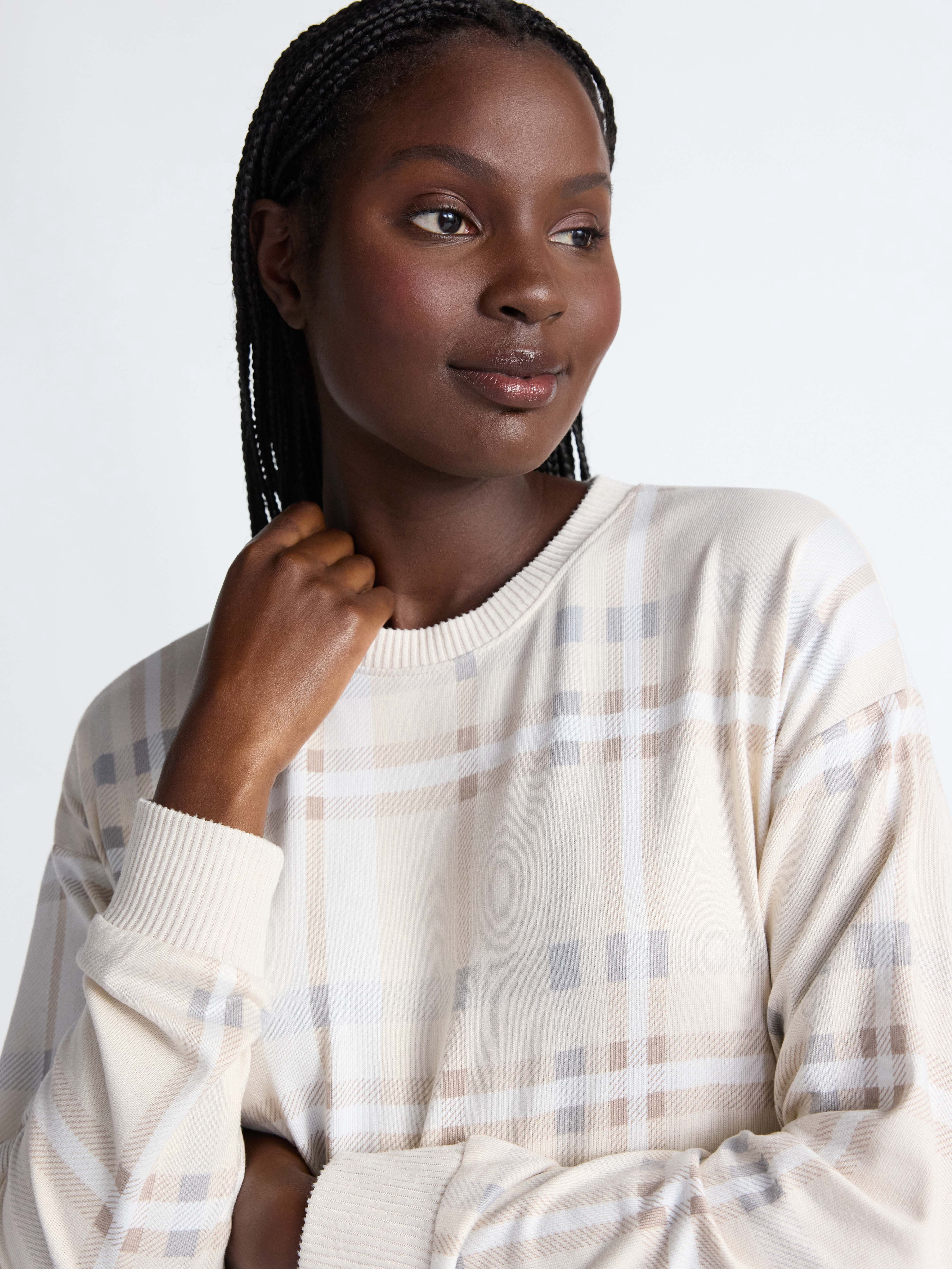 Joyspun Women's Cozy Lounge Collection Hacci Knit Sleep Top with Long Sleeves, Sizes XS-3X