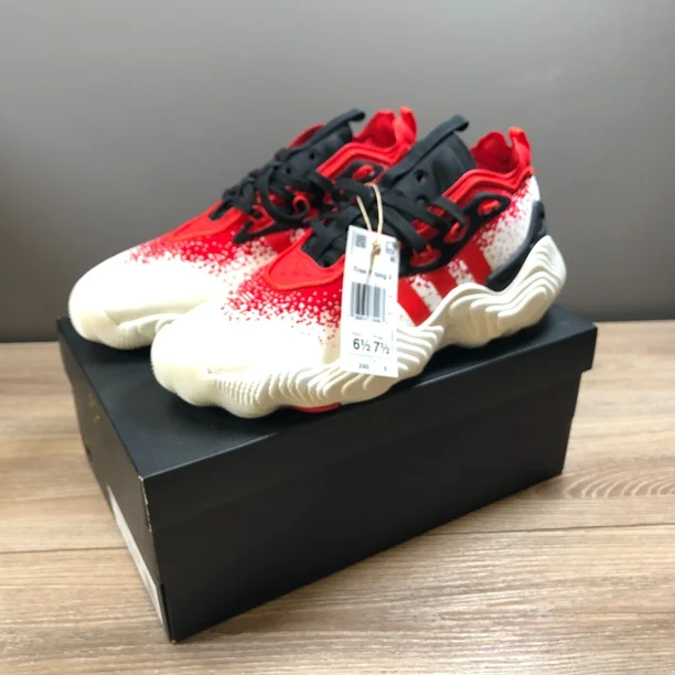 Adi-das Trae Young 3 Basketball Athletic Low Top Shoes Sz 6.5 White/Red IE2704