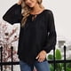 thumbnail image 2 of Top casual de mujer de manga larga con cuello redondo y empalme de encaje para primavera y otoño Negro XXL, 2 of 5