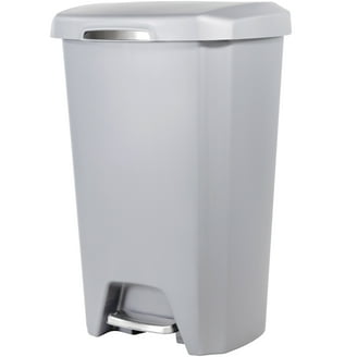 Umbra 13 gal Brim Plastic Step Soft Close Lid Kitchen Garbage