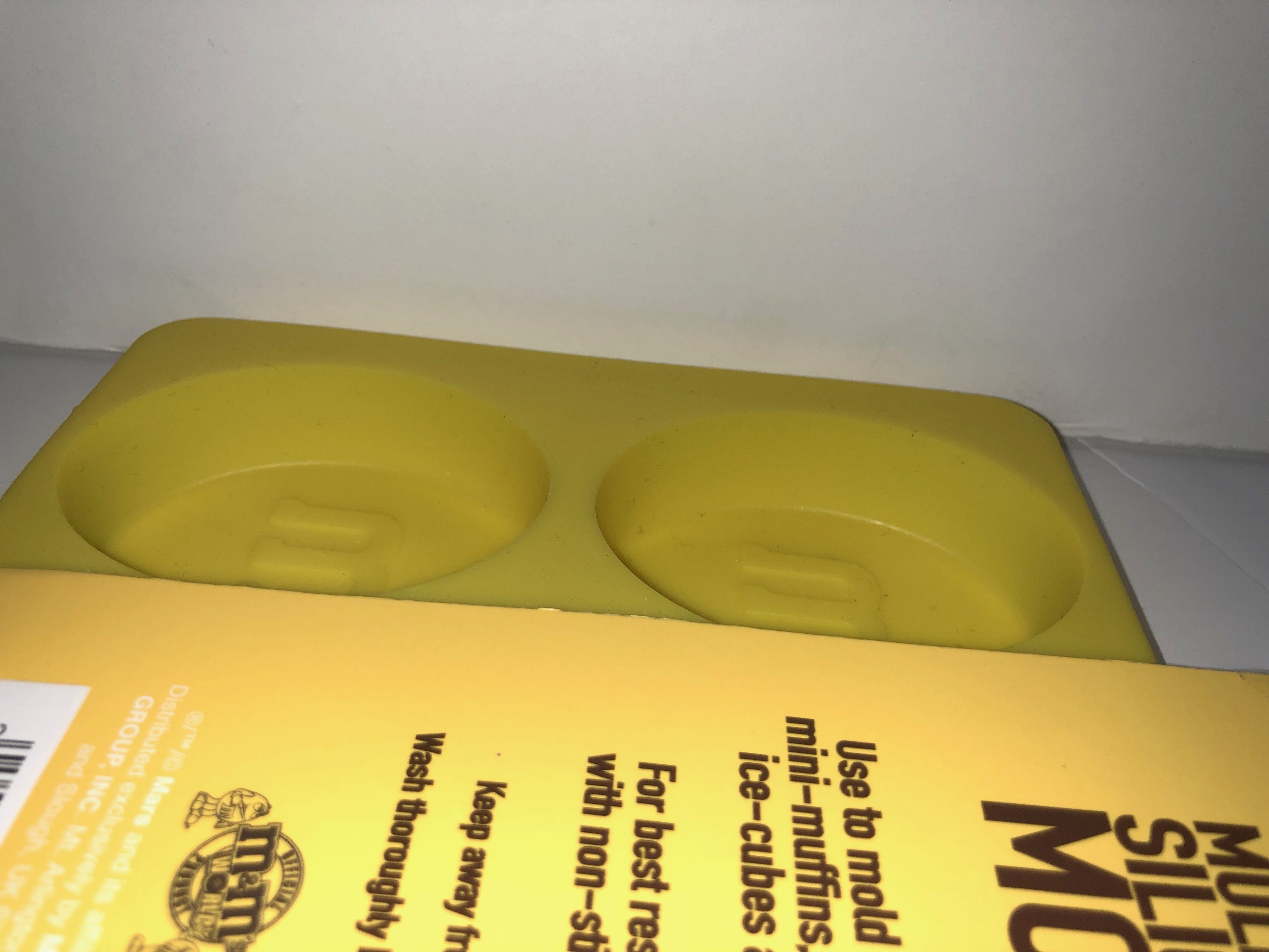 M&M's World Characters Yellow Multi-Use Silicone Mold New with Tags 