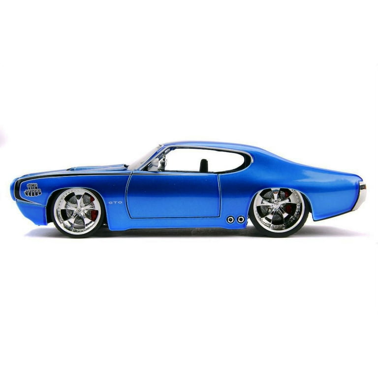 ミニカー jadatoys 1/24 COLLECTOR'S CLUB GTO 1969 Pontiac GTO Judge Green & Silver Diecast Model Car